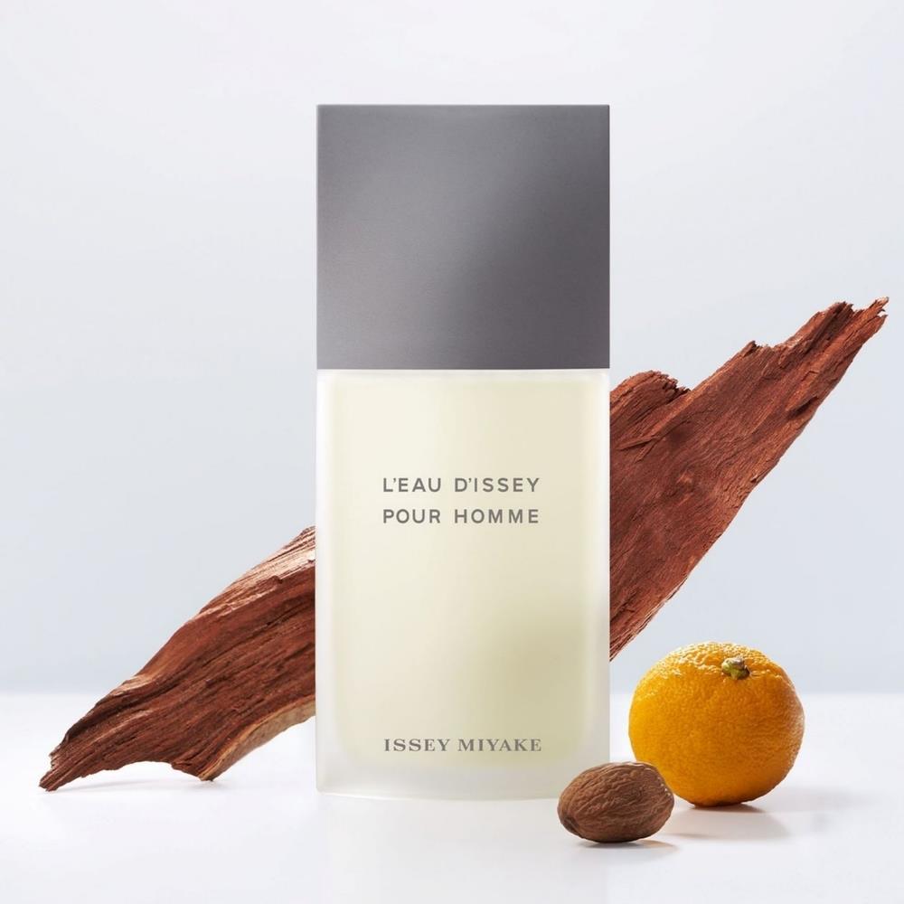 Issey Miyake L&